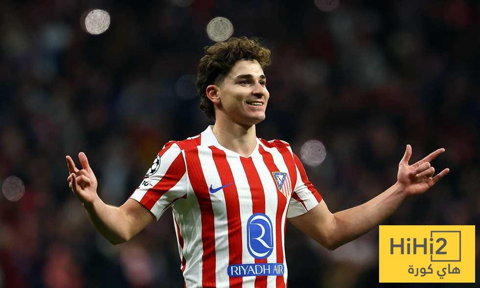 برشلونة يفتح ملف بديل ألفاريز